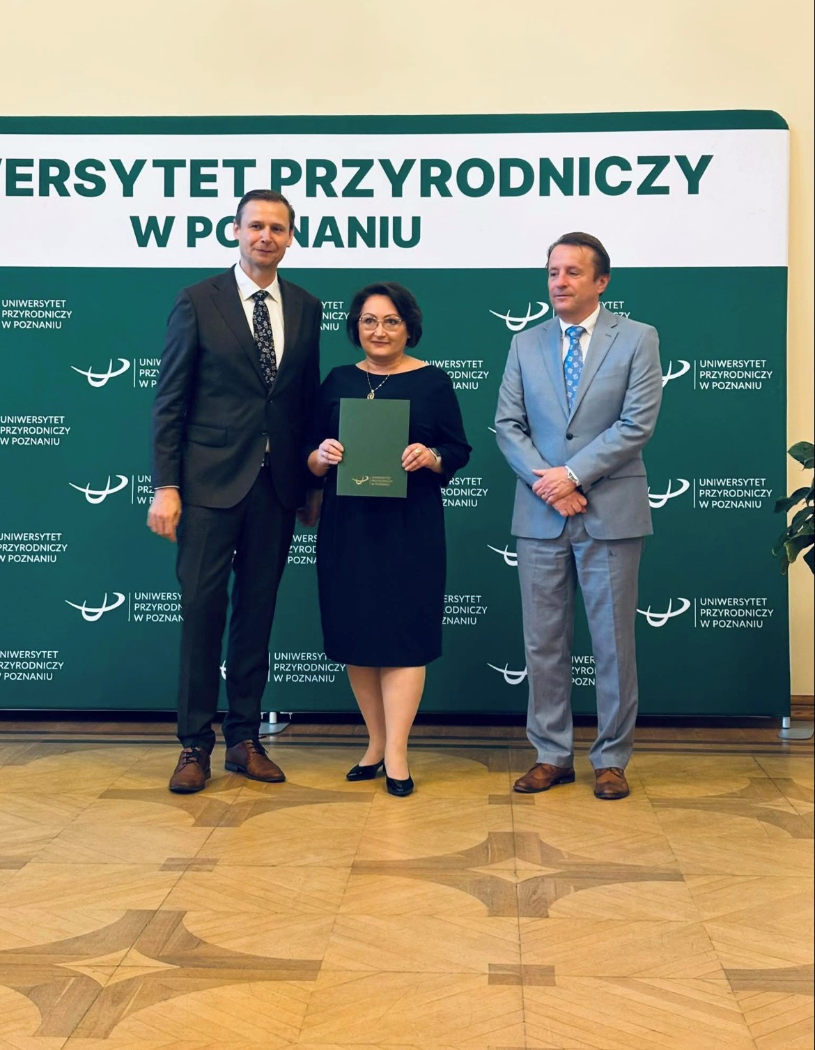 Uroczystość wręczenia listu gratulacyjnego z okazji powołania na Kierownika Katedry 