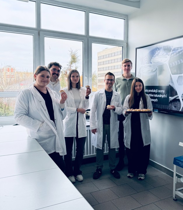 Mikołajkowe słodkości na Kursie Inżynierskim! 